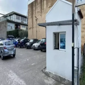 Αρχική 7 Υπαίθριος χώρος στάθμευσης οχημάτων